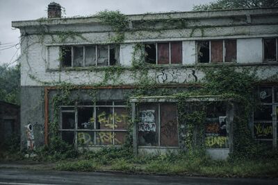 S05 p01 urbex 004.jpg